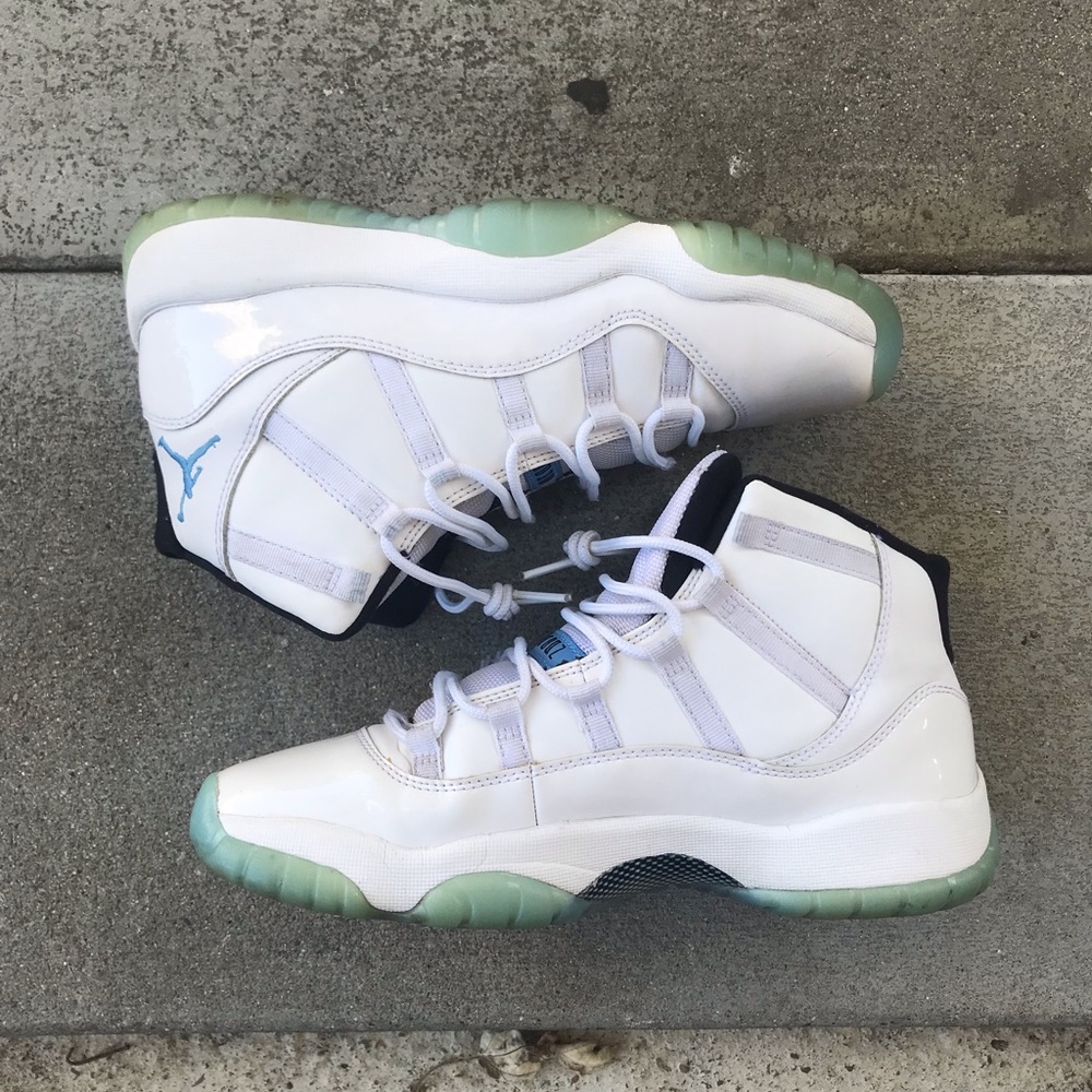 Jordan 11 Legend Blue  Size 7